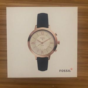 New Fossil Hybrid SmartWatch